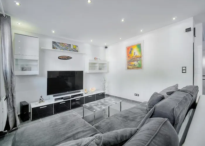 Le Toma - Moderne Et Elegant - Vca Cannes