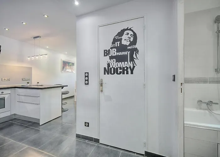 Le Toma - Moderne Et Elegant - Vca